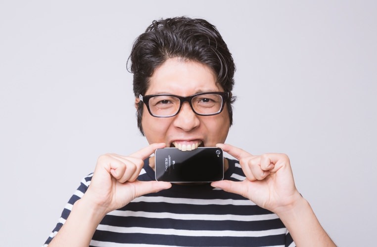 その忙しさ、スマホが原因かも?スマホ断食で時間を活用!