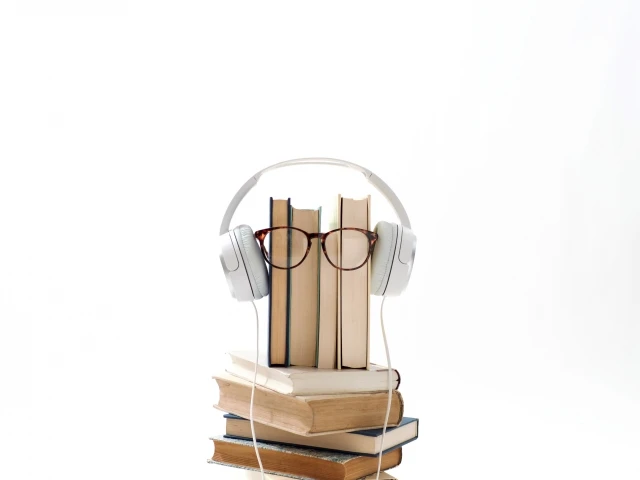 新しい本の形！AmazonAudibleの無料体験は1万円以上の本が無料ダウンロードできて超お得！